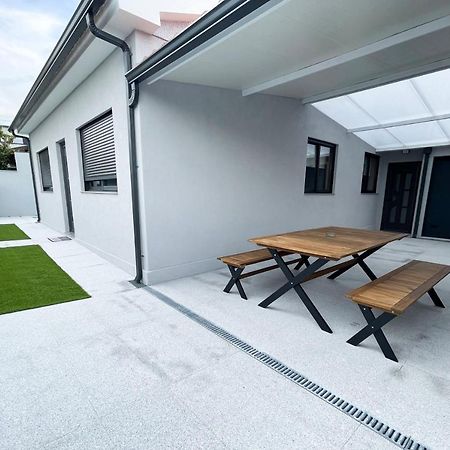 House 9 Guimaraes Villa Exterior photo